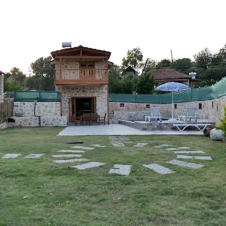 Isabet Villa *